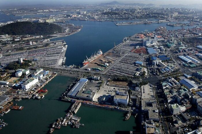 У порту Південної Кореї стався вибух: загинув капітан судна