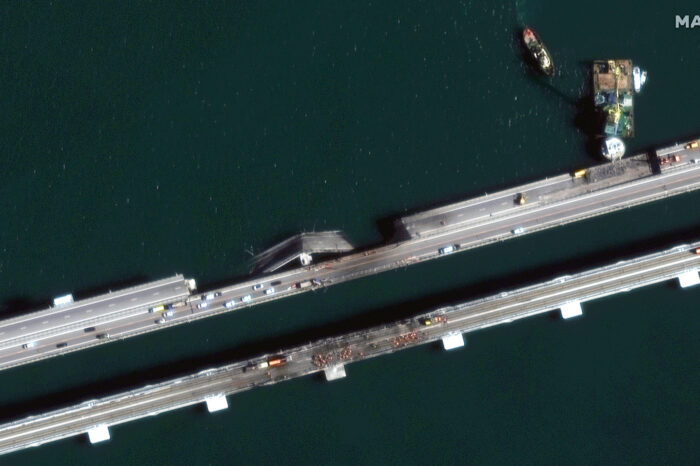 З’явились нові супутникові знімки пошкодженого Кримського мосту