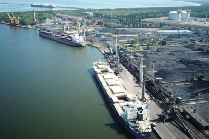 Майже 27 млн тонн вантажів обробив польський порт Щецин-Свіноуйсьце