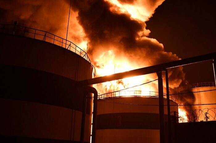 Олійний термінал в Миколаєві спалахнув після атаки дронів