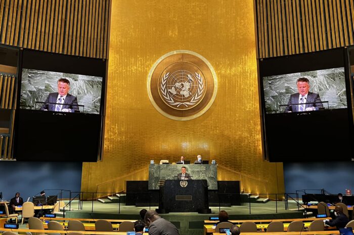 Генасамблея ООН ухвалила проєкт резолюції про репарації Україні