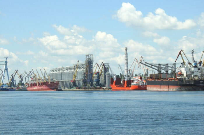 Миколаївські порти готові до «зернової ініціативи» на 90%
