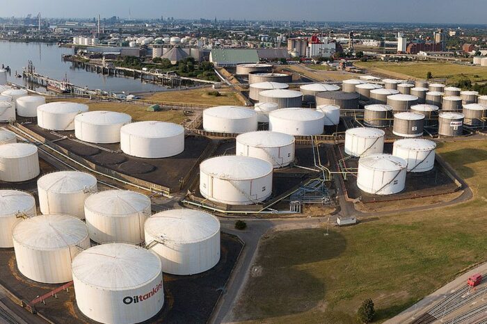 Вперше в історії: танкер доставив зі США нафтопродукти для України