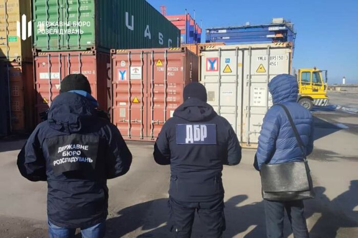 На одеському терміналі майже 250 контейнерів приховали від розмитнення