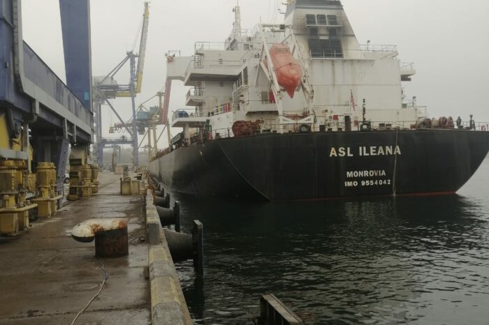 Ще 150 тис. тонн збіжжя з портів Одещини відправили на експорт