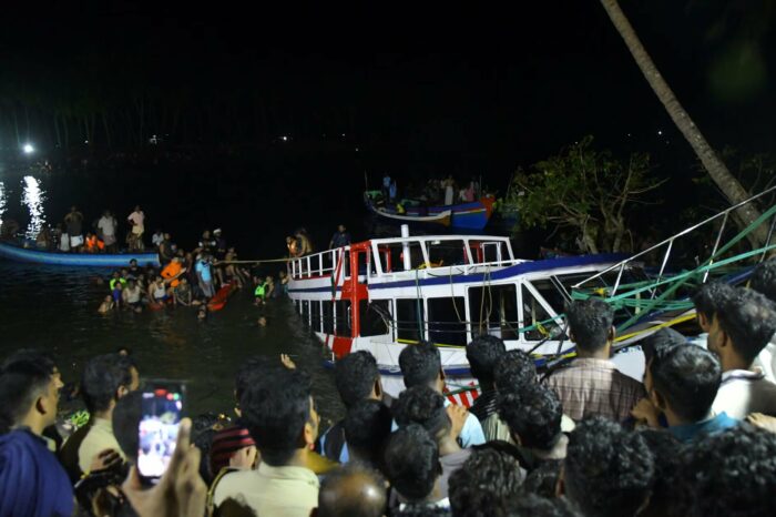 В Індії перекинувся човен: загинули понад 20 людей