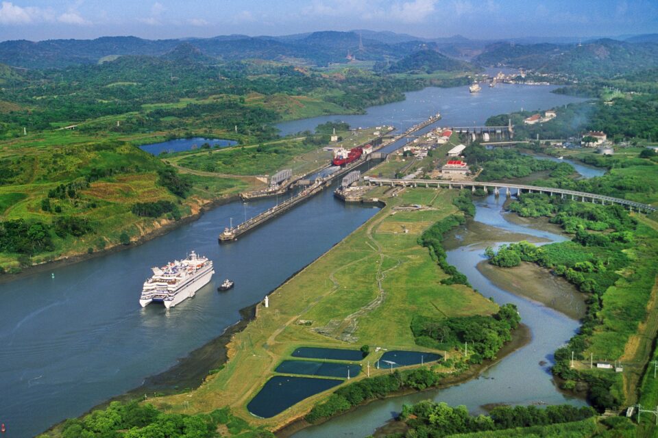 Кількість шлюзів на Панамському каналі: цікаві факти
