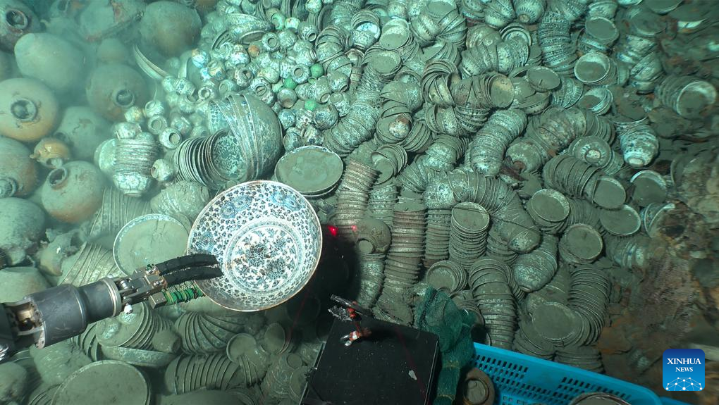More than 900 artifacts were found on ancient Chinese ships (photo)